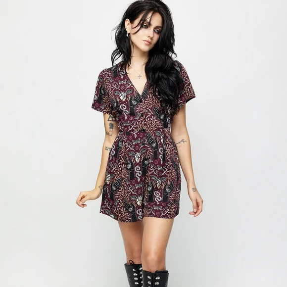 Hemlock button up v neck playsuit - Picture 3 of 9